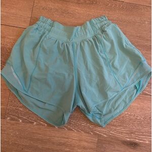 Lululemon Hottie Hot shorts